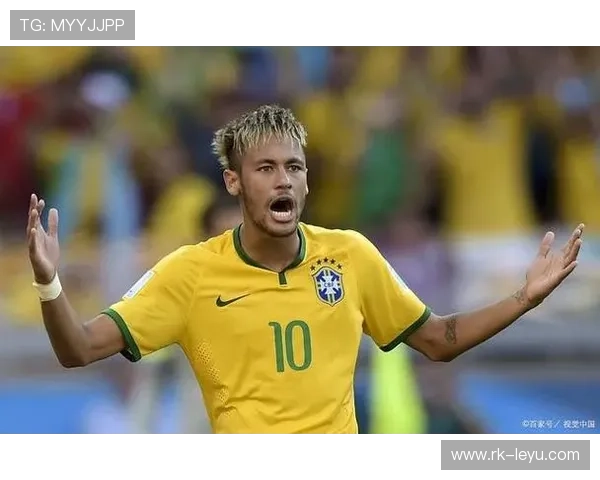 内马尔弧线传中精准找到前插目标，巴西又一次制造威胁