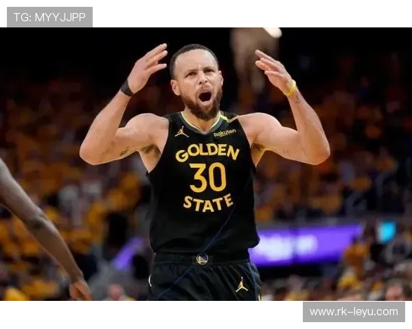 2020年季后赛：库里的双手“血手”绝杀让对方彻底崩溃！，库里出手瞬间