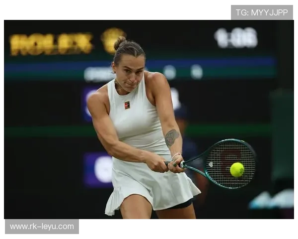 _明星嘉宾出席：网球盛事成为时尚焦点_，明星网球俱乐部